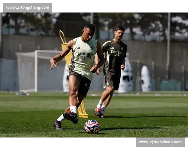 皇马新援首秀！阿诺德、赫伊森领衔出战世俱杯