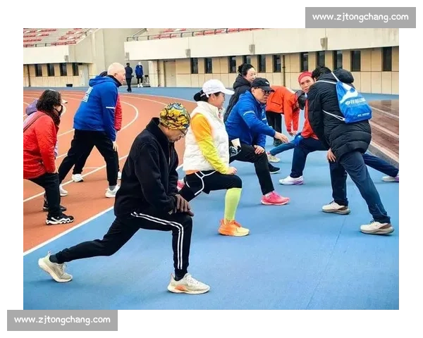 雨幕中绳牵追光：视障跑者与陪跑员的无畏训练